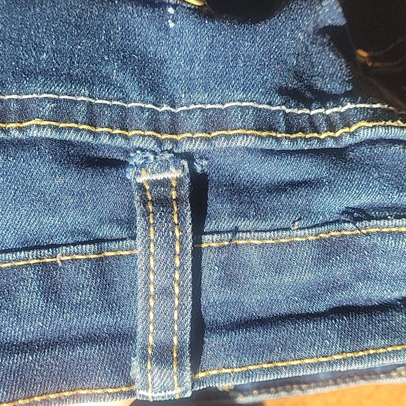 Jeans - Picture 10 of 10